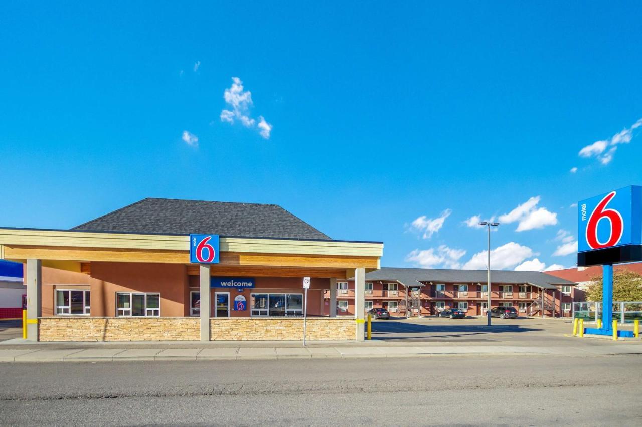 Motel 6-Lethbridge, Ab ภายนอก รูปภาพ